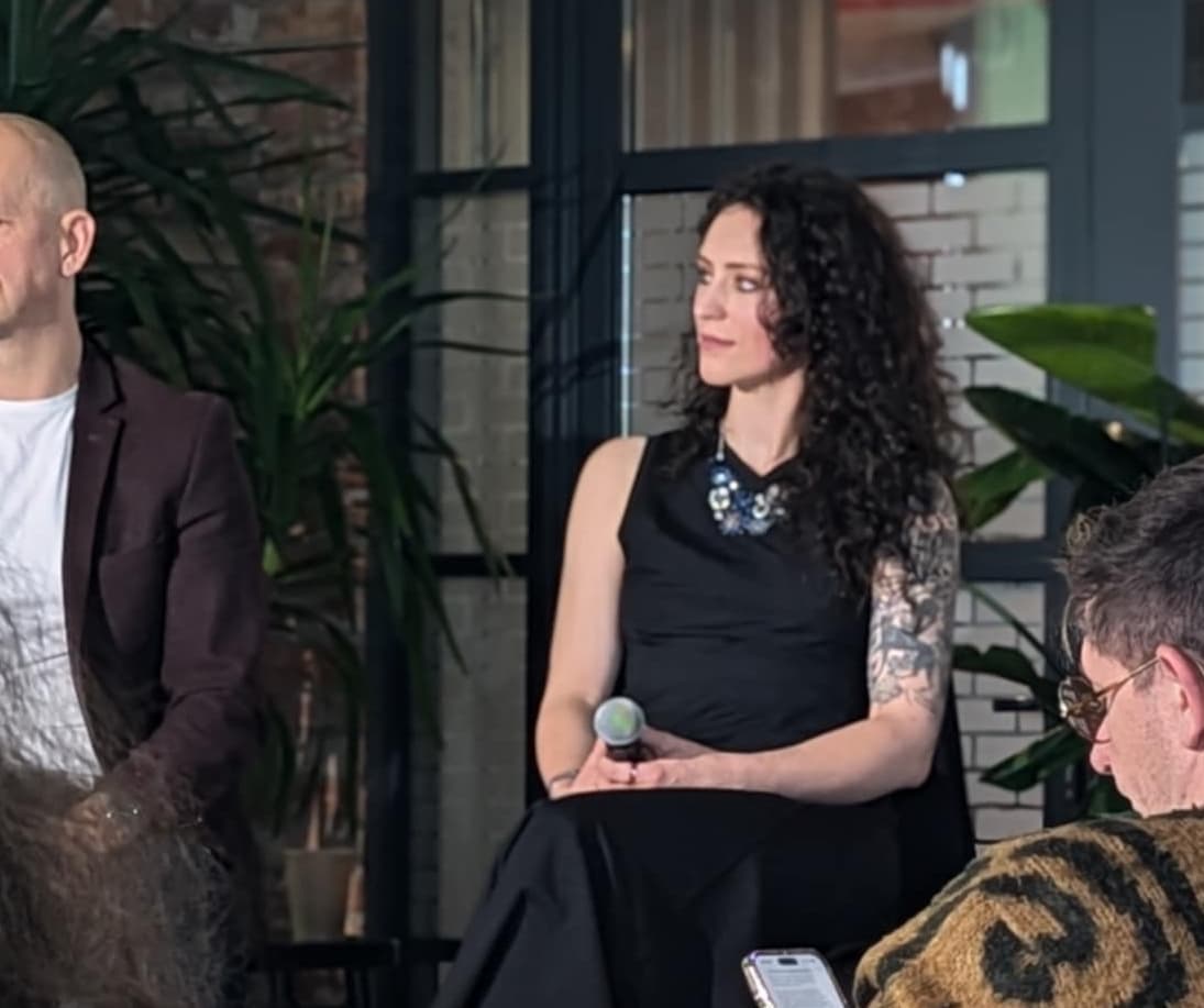 Karolina Parysz przemawiająca na konferencji UX Poland